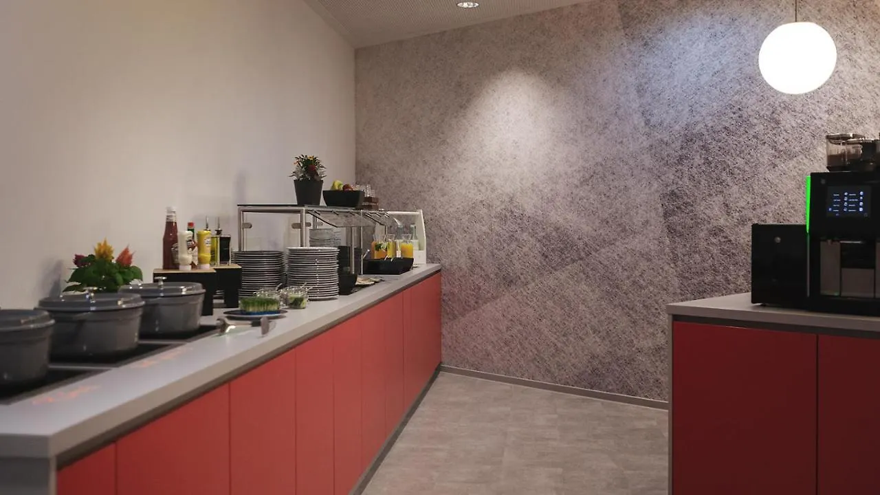 Holiday Inn - The Niu, Form Stuttgart Feuerbach By Ihg 3*,