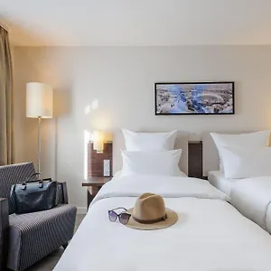 **** Otel Mercure Sued Messe Almanya