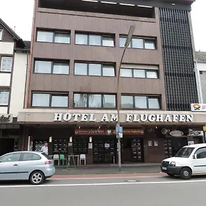 Am Flughafen Hotel Colonia