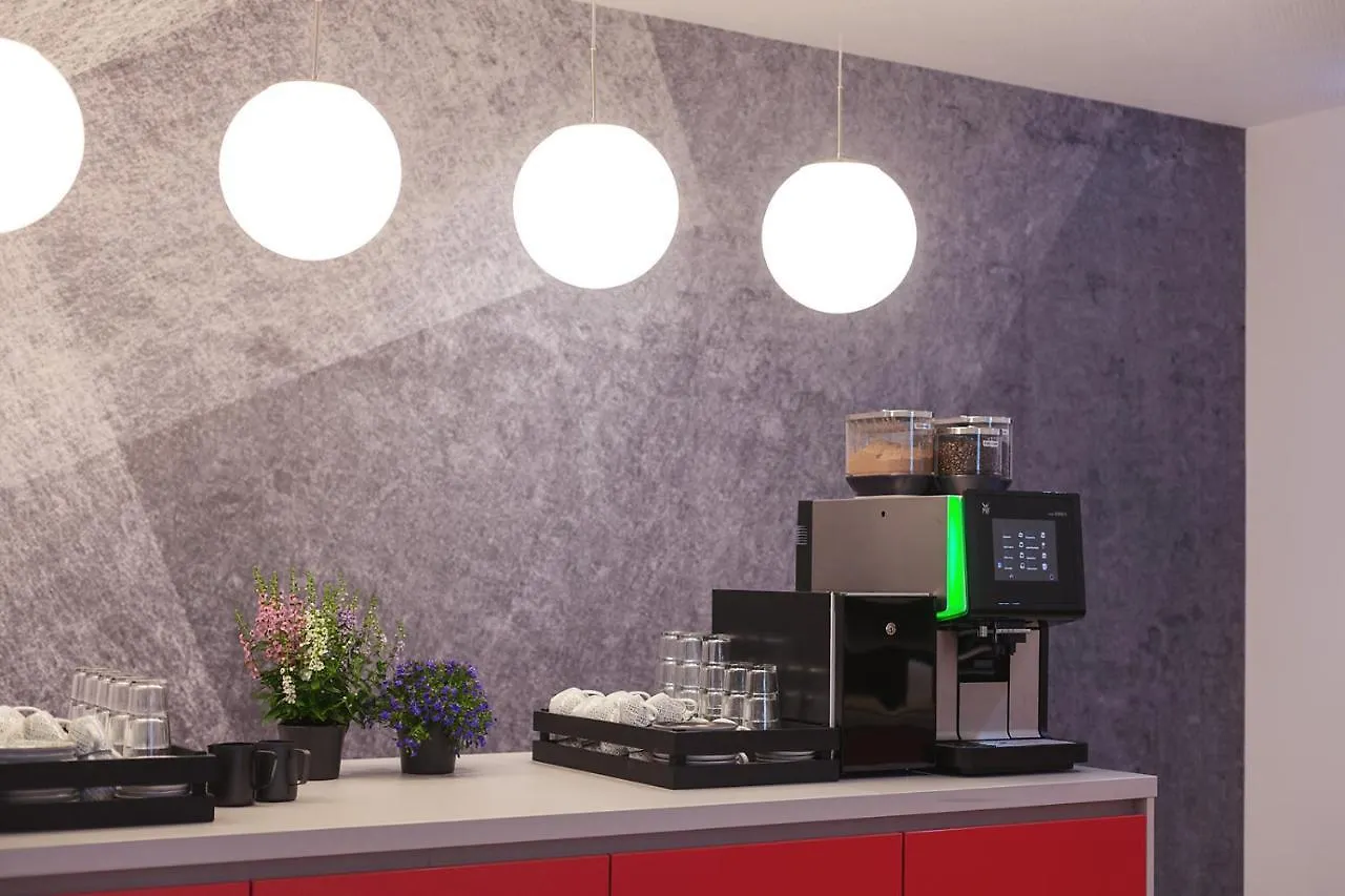 *** Hotel Holiday Inn - The Niu, Form Stuttgart Feuerbach By Ihg Germany